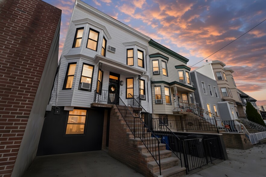 179 Hackensack Plank Rd, Weehawken, NJ for sale - Building Photo - Image 2 of 57