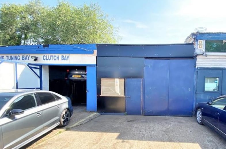 44-46 Uxbridge Rd, Hampton for sale - Primary Photo - Image 1 of 1