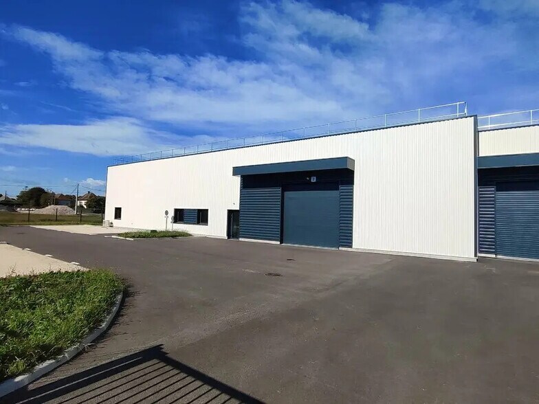 Flex in Granieu for lease - Building Photo - Image 3 of 9