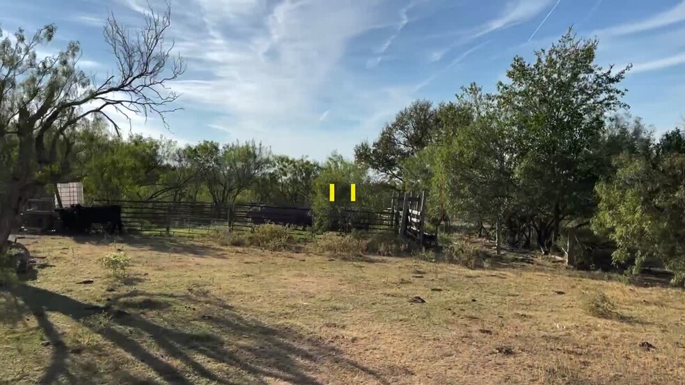 7020 Wolf Ln, Del Valle, TX for sale - Commercial Listing Video - Image 2 of 17