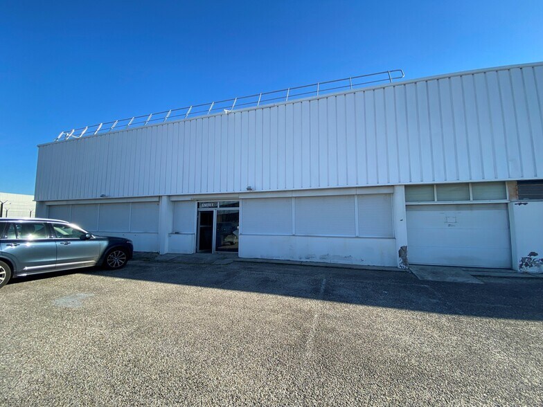 8 Avenue Gustave Eiffel, Pessac for lease - Building Photo - Image 1 of 11