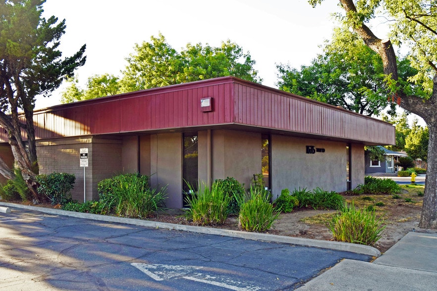 1635 Tully Rd, Modesto, CA 95350