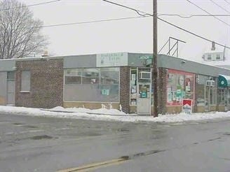 176 Anthony St, East Providence, RI for sale - Primary Photo - Image 1 of 1