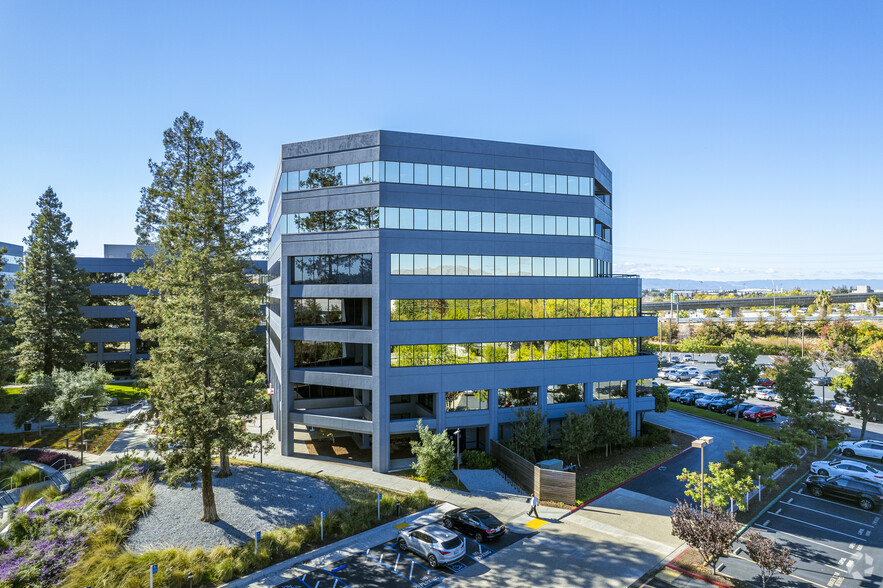 2099 Gateway Pl, San Jose, CA for lease - Building Photo - Image 2 of 5