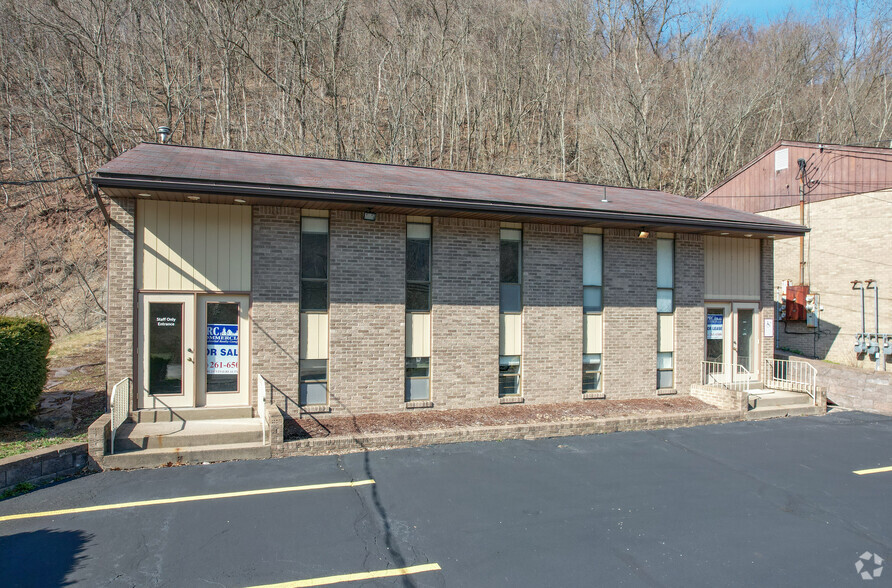 3021 Jacks Run Rd, Mckeesport, PA for lease - Primary Photo - Image 1 of 19