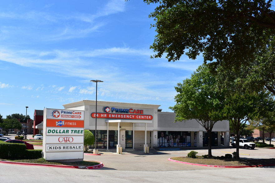 Sublett Corners Shopping Center portfolio of 3 properties for sale on LoopNet.com - Building Photo - Image 2 of 21