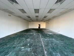 7490 Padre Island Blvd, Brownsville, TX for lease Building Photo- Image 2 of 6