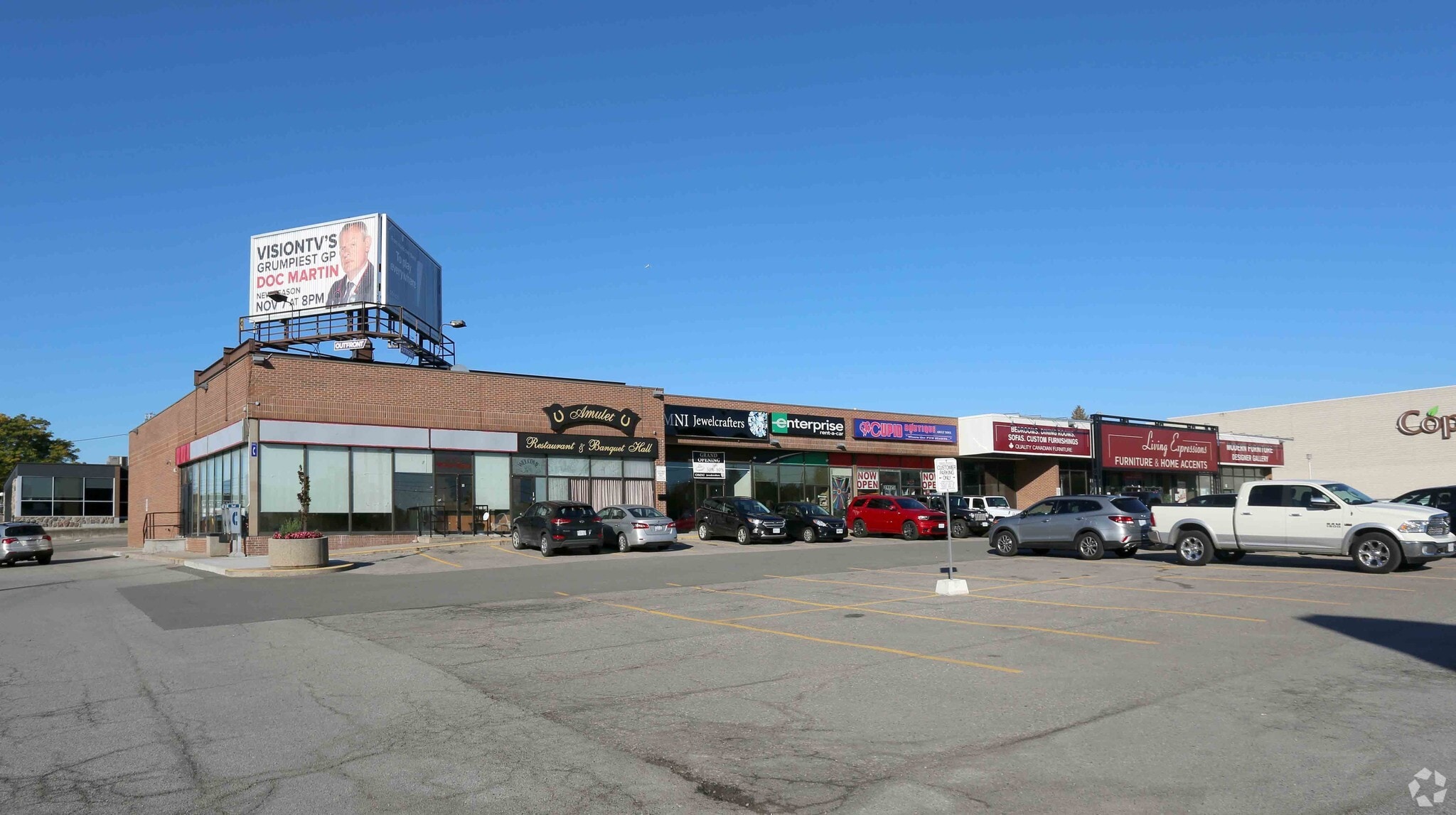 4700 Dufferin St, Toronto, ON for sale Primary Photo- Image 1 of 1