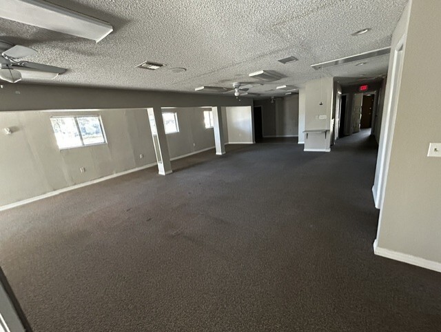 9387 Seminole Blvd, Seminole, FL for lease - Building Photo - Image 3 of 17