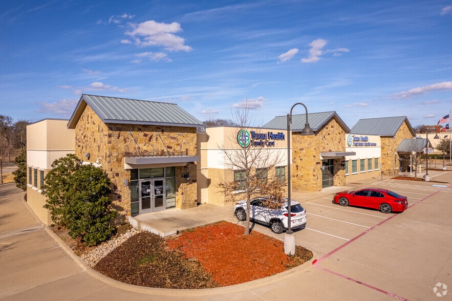 2265 N Lakeshore Dr, Rockwall, TX for lease - Building Photo - Image 2 of 4