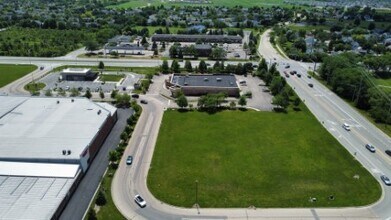 Algonquin & Lakewood Rd, Lake In The Hills, IL - Aerial map view - Image1
