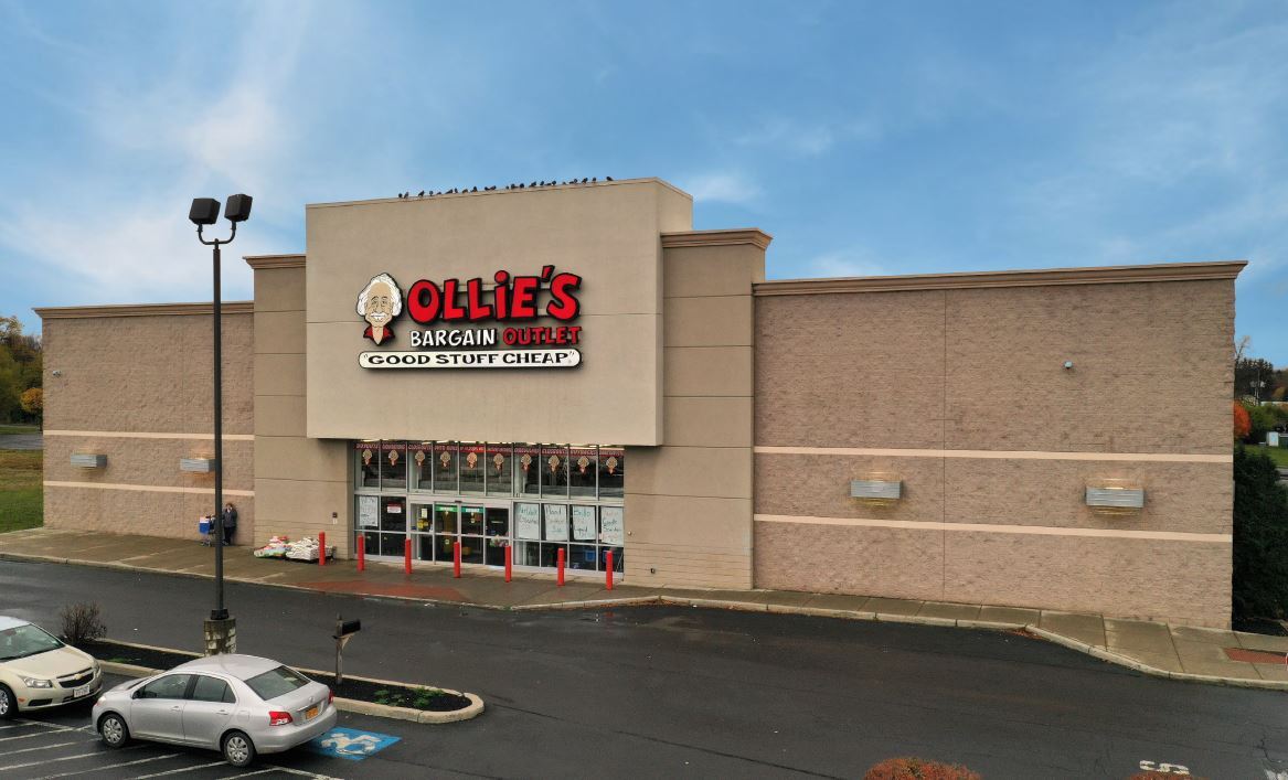 1614 Clark St Rd, Auburn, NY 13021