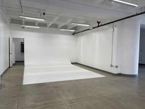 155 W Washington Blvd, Los Angeles, CA for lease Interior Photo- Image 1 of 4