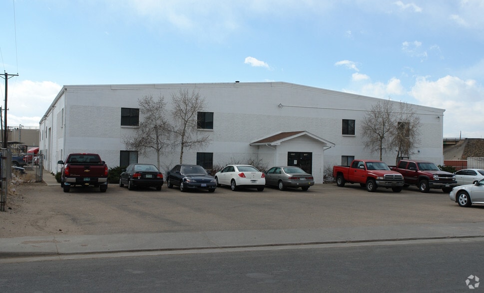 4404 E 60th Ave, Commerce City, CO for sale - Primary Photo - Image 1 of 1