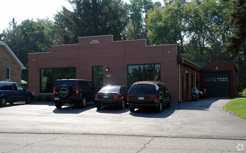5520 Chicago Rd, Warren, MI 48092