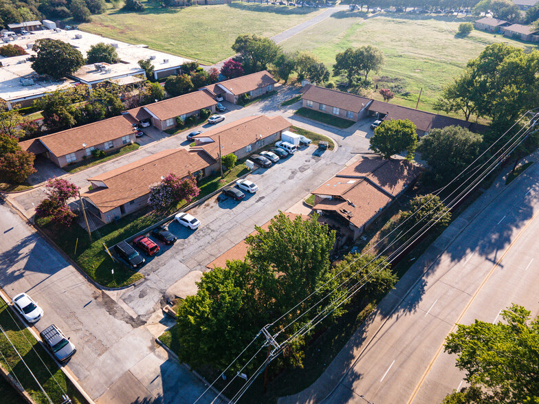 2637 W Randol Mill Rd, Arlington, TX for sale - Building Photo - Image 1 of 1