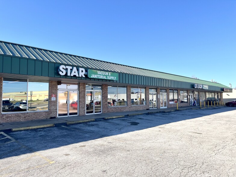 8274 Saint Charles Rock Rd, Saint Louis, MO for lease - Building Photo - Image 1 of 13