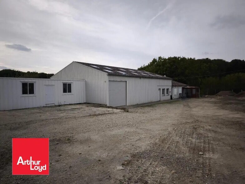Flex in Ver-lès-Chartres for lease - Building Photo - Image 1 of 5