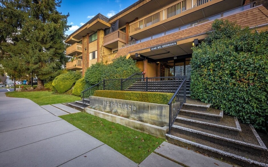 1240 St Georges St, North Vancouver, BC for sale - Building Photo - Image 2 of 10
