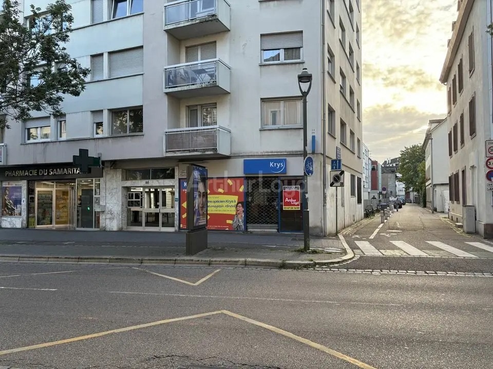 Retail in Strasbourg for lease Building Photo- Image 1 of 9