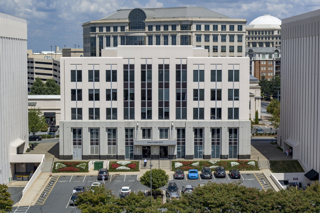 5960 Fairview Rd, Charlotte, NC 28210