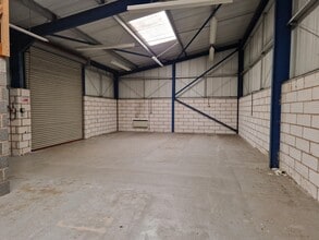 7 Walwyn Rd, Malvern for lease Interior Photo- Image 2 of 2