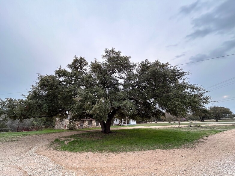 123 Rocky Rd, Hye, TX for sale - Building Photo - Image 2 of 54
