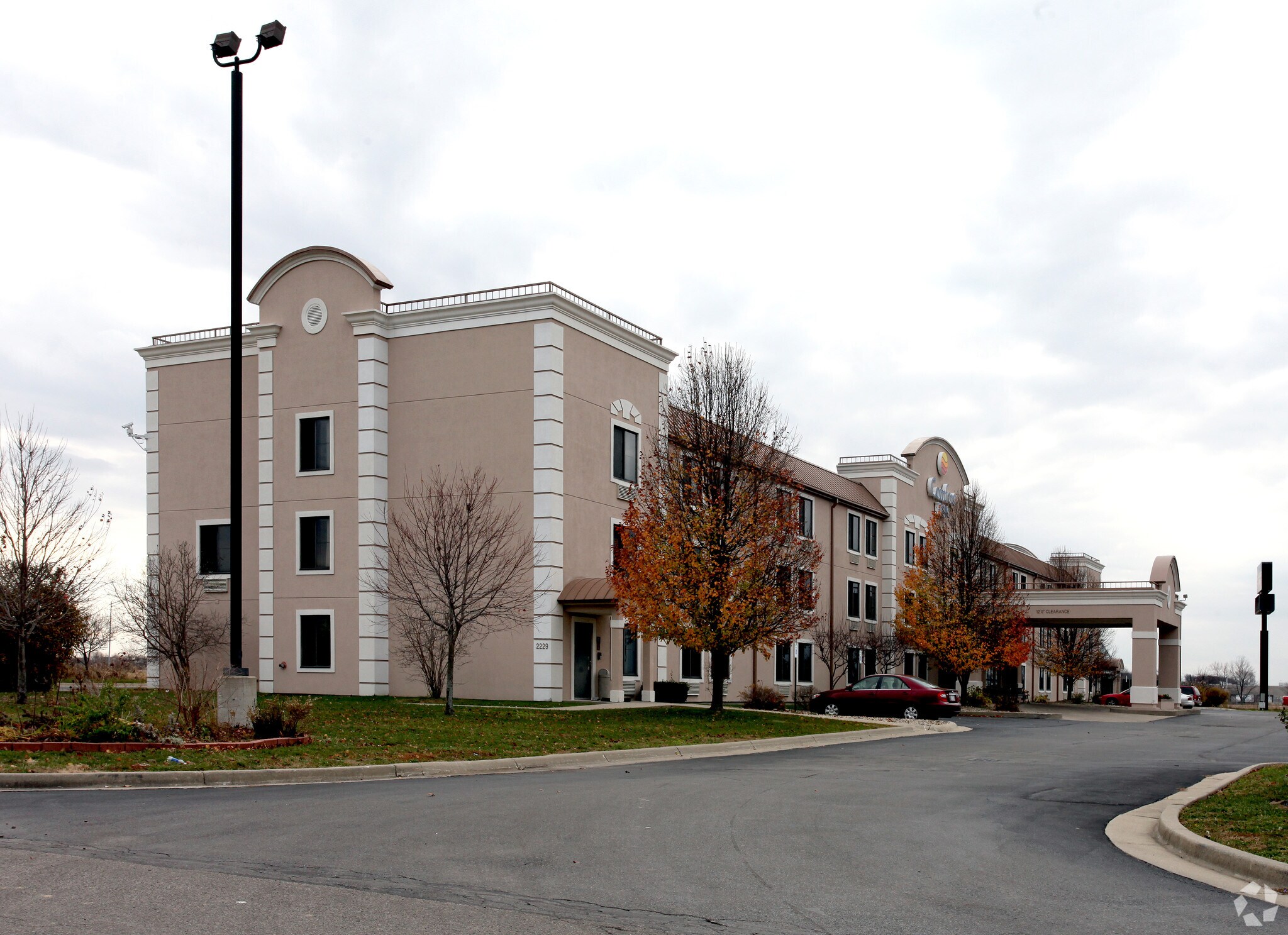 2229 E 59th St, Anderson, IN for sale Primary Photo- Image 1 of 1