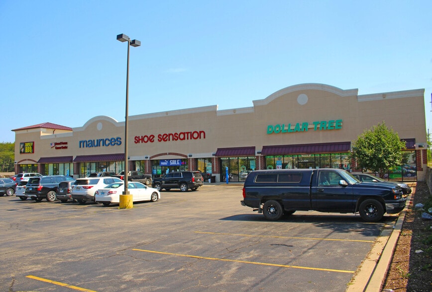 1600-1630 Miller Rd, Dixon, IL for lease - Building Photo - Image 3 of 4