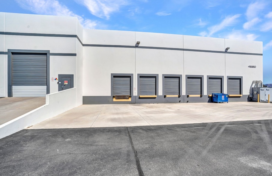 4580 N Walnut Rd, North Las Vegas, NV for lease - Building Photo - Image 3 of 6