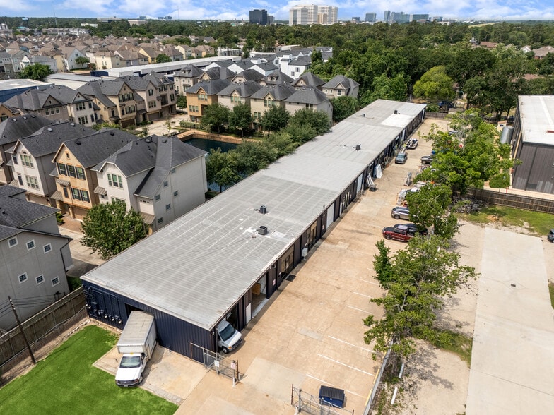 1411 Upland Dr, Houston, TX for lease - Building Photo - Image 1 of 5