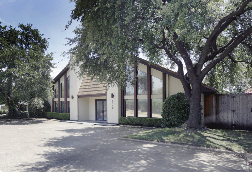 5340 Alpha Rd, Dallas, TX for lease - Primary Photo - Image 1 of 6