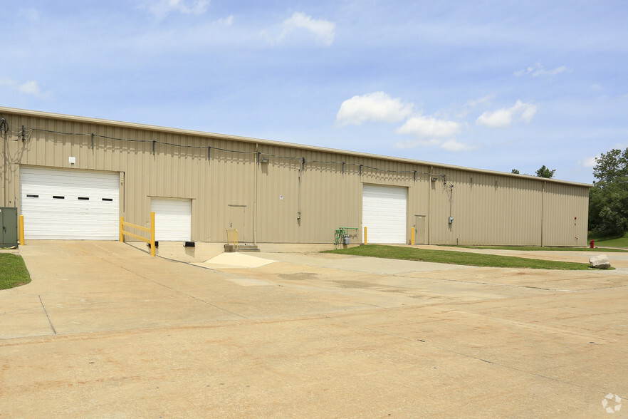 4455-4505 Industrial Pky, Cleveland, OH for lease - Building Photo - Image 3 of 8