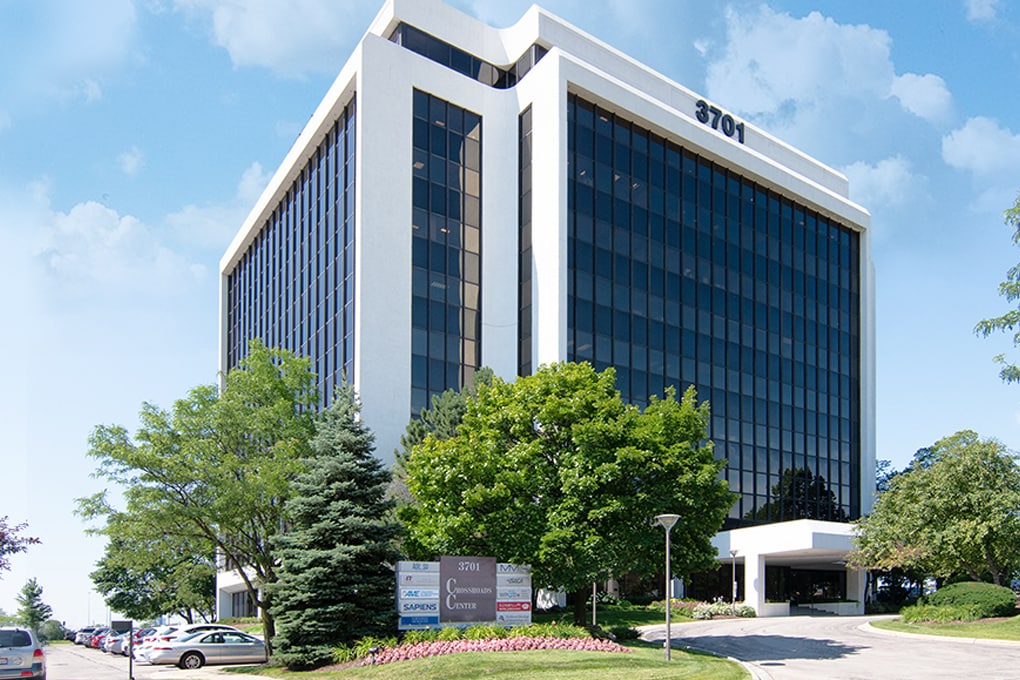 3701 Algonquin Rd, Rolling Meadows, IL for lease Building Photo- Image 1 of 13