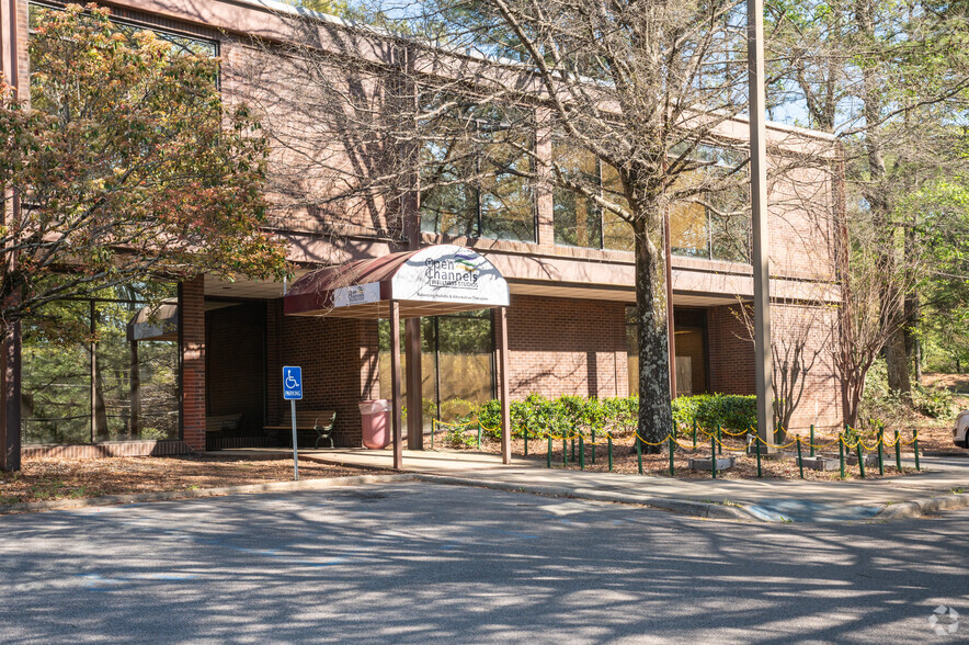 924 Montclair Rd, Birmingham, AL for sale - Building Photo - Image 2 of 5