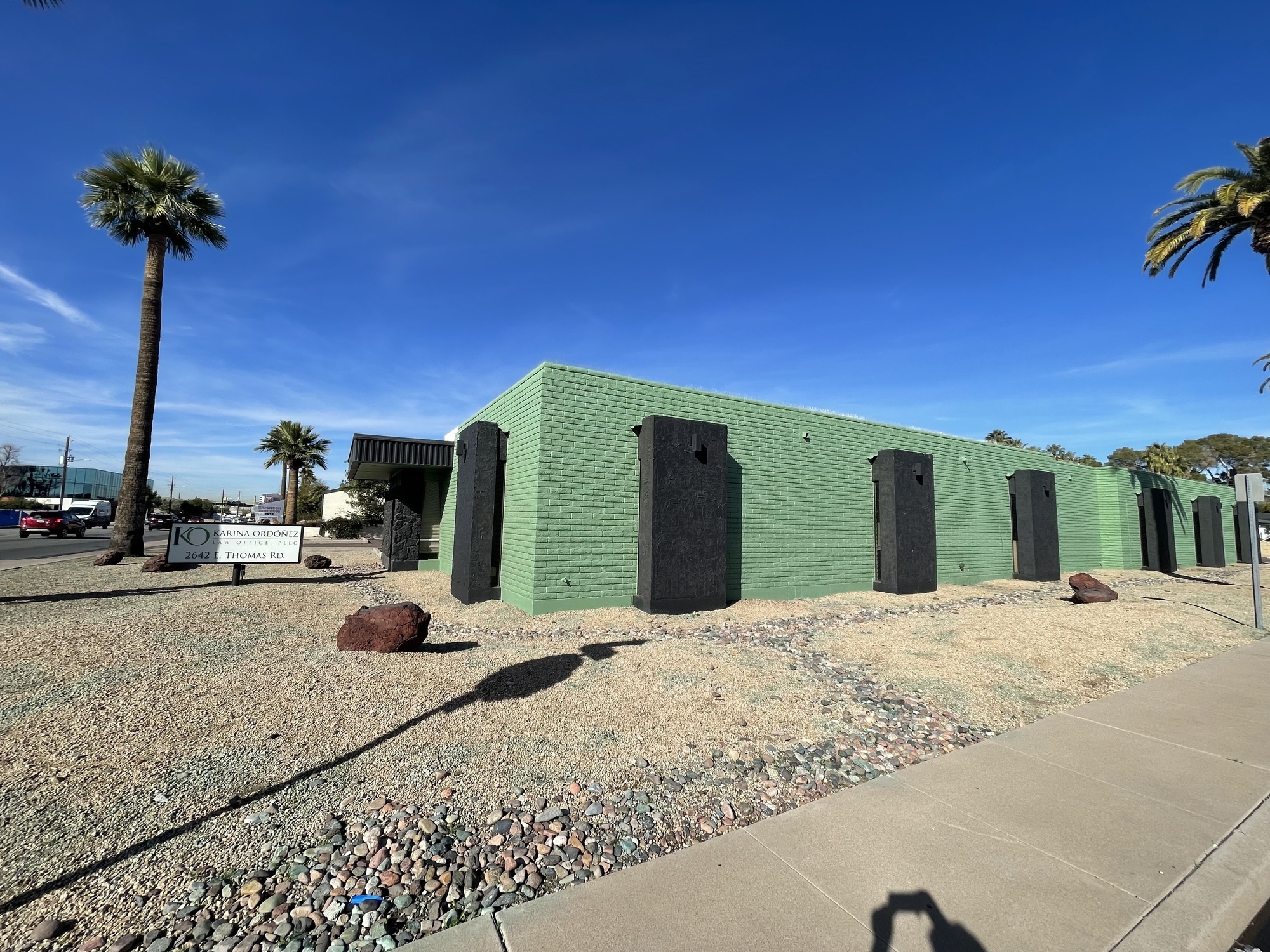 2642 E Thomas Rd, Phoenix, AZ for lease Building Photo- Image 1 of 15