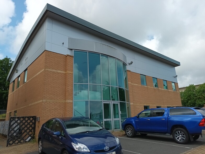 900 Capability Green, Luton for sale - Building Photo - Image 1 of 1