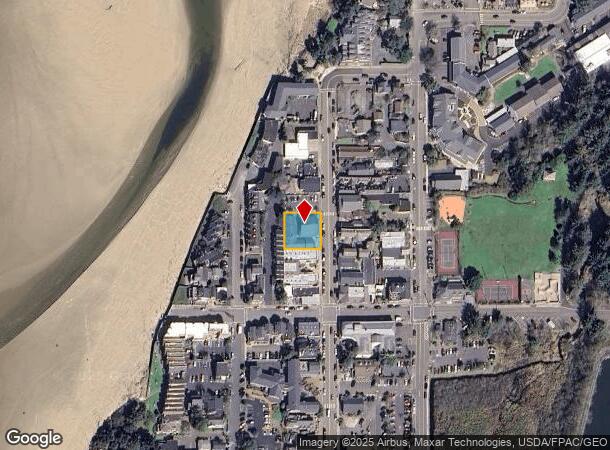240 N Hemlock St, Cannon Beach, OR Parcel Map