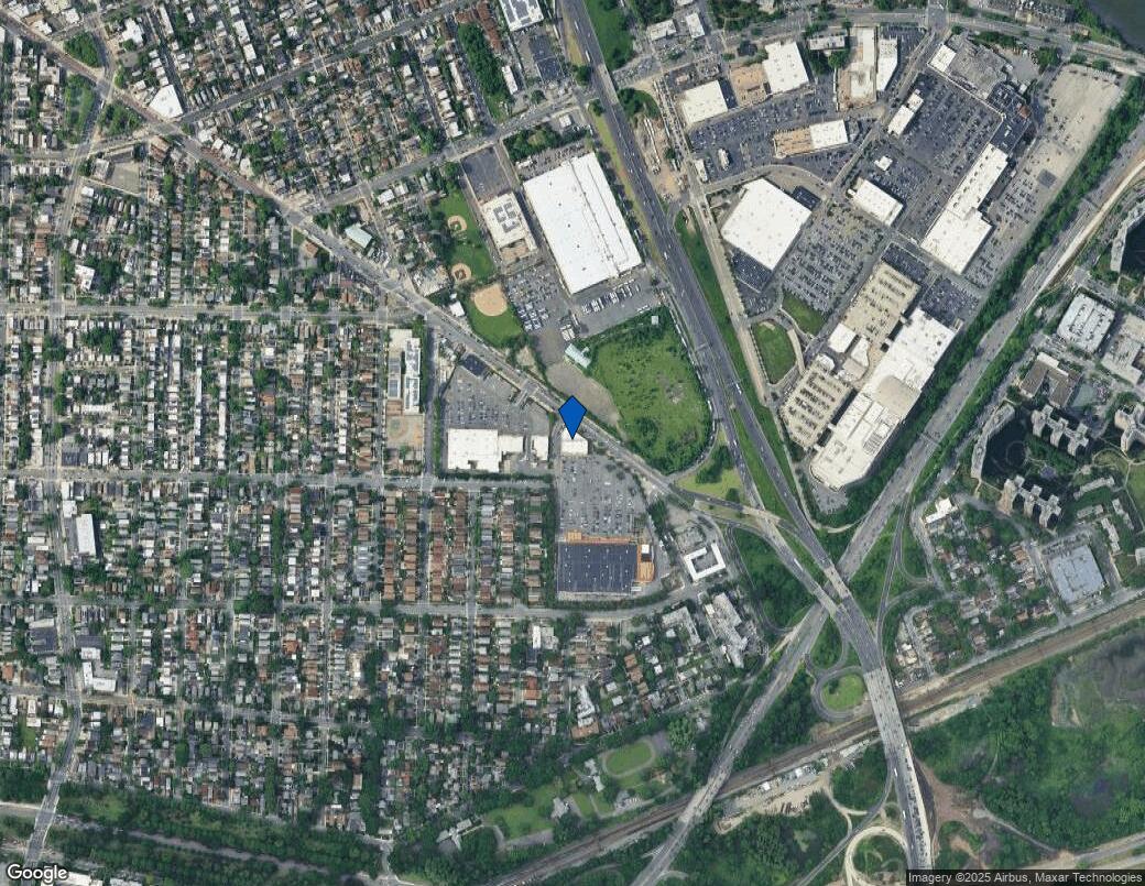 1820 E Gun Hill Rd, Bronx, NY, 10469 Restaurant Property For Sale