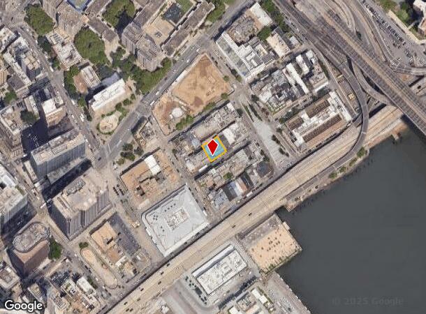  220 Front St, New York, NY Parcel Map