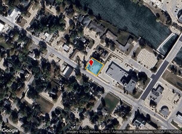 905 Gilbert St, Charles City, IA Parcel Map