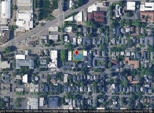  2028 Ne Everett St, Portland, OR Parcel Map