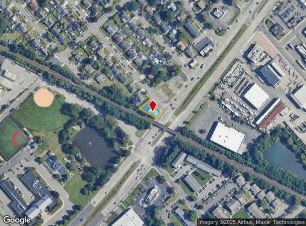  236 E Sunrise Hwy, Lindenhurst, NY Parcel Map