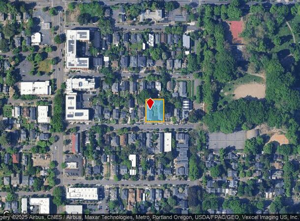  555 Ne Fargo St, Portland, OR Parcel Map
