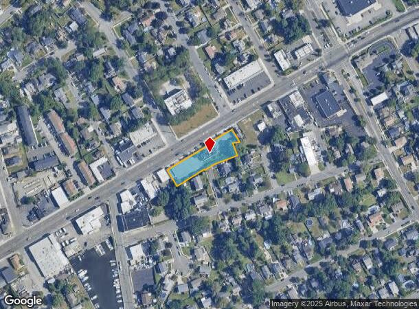121 W Montauk Hwy, Lindenhurst, NY Parcel Map