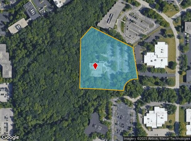 13600 Bishops Ct, Brookfield, WI Parcel Map