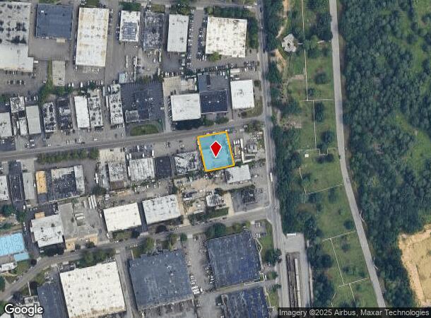  136 Gazza Blvd, Farmingdale, NY Parcel Map