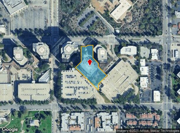  21600 Oxnard St, Woodland Hills, CA Parcel Map