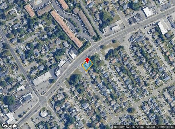 233 E Montauk Hwy, Lindenhurst, NY Parcel Map
