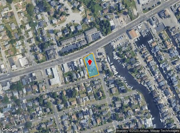 571 W Montauk Hwy, Lindenhurst, NY Parcel Map